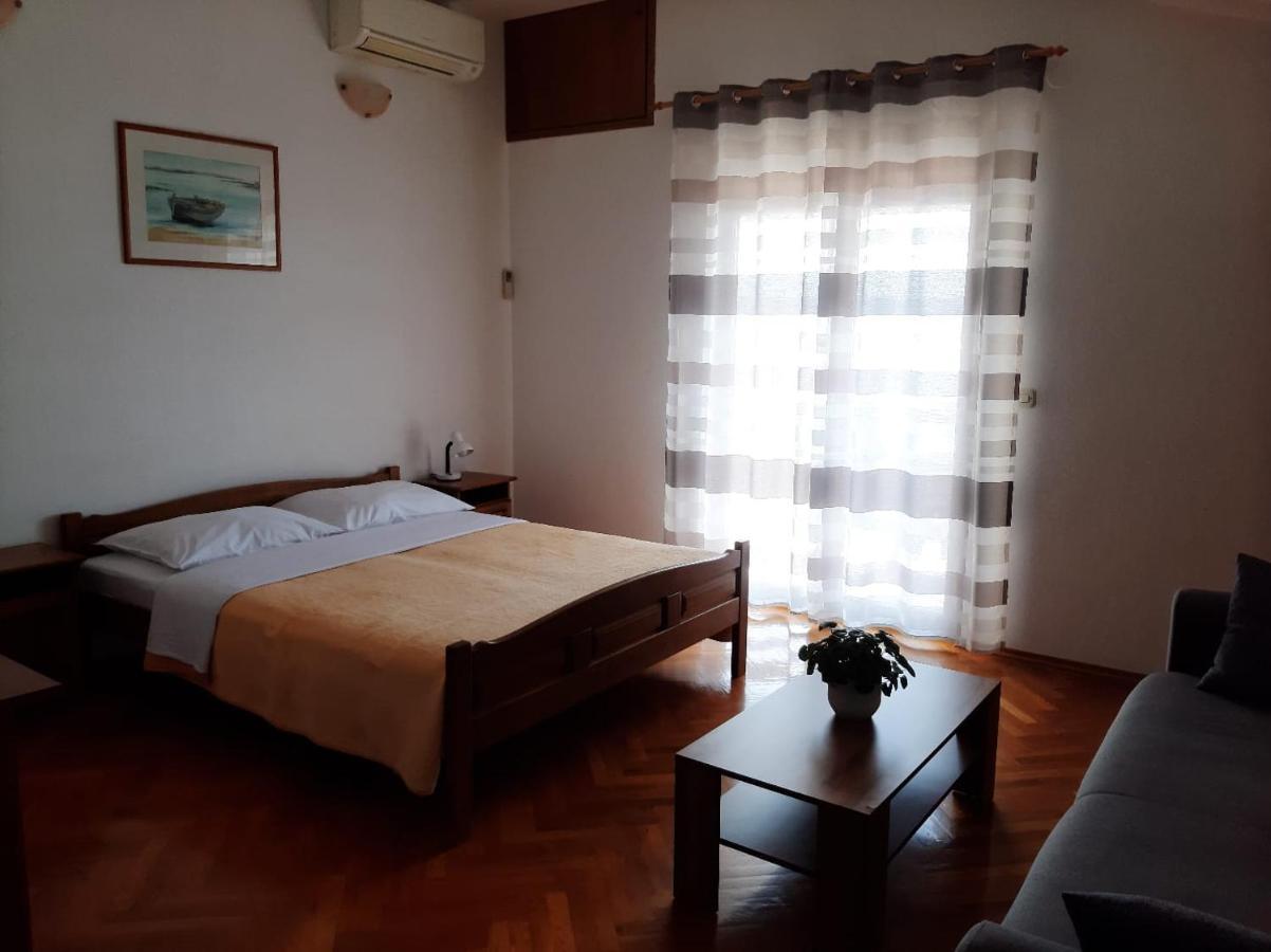 Apartments Ivanka Starigrad Exterior photo