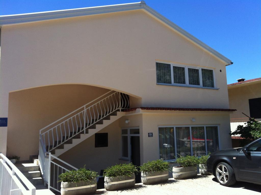 Apartments Ivanka Starigrad Exterior photo